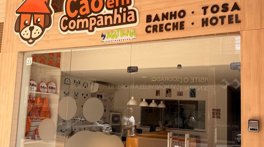 Vitrine da Cão em Companhia — banho, tosa, creche e hotel